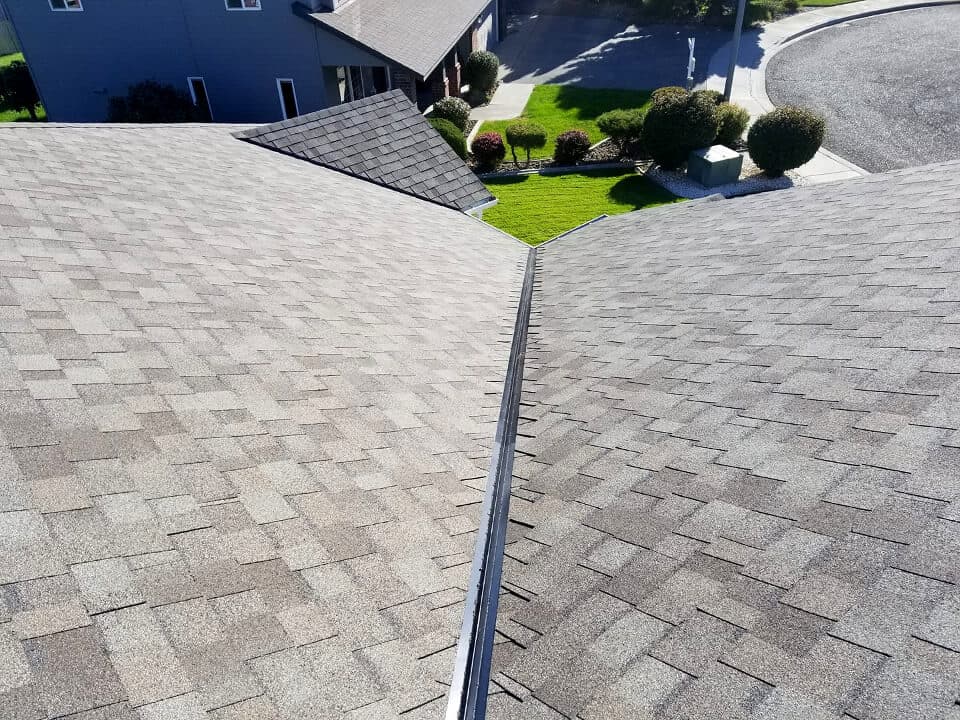 Do Right Roofing - Chimney Skylight, Vents, Metal Roof Repair, Roof Replacement in Kennewick WA - Professional chimney cleaning, inspection and repair services in Kennewick, Washington