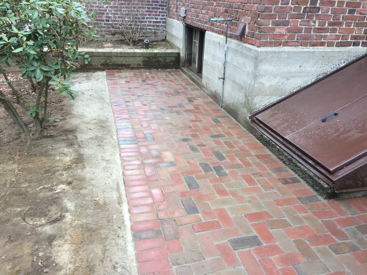 K&F Masonry - Professional chimney cleaning, inspection and repair services in Springfield, Massachusetts