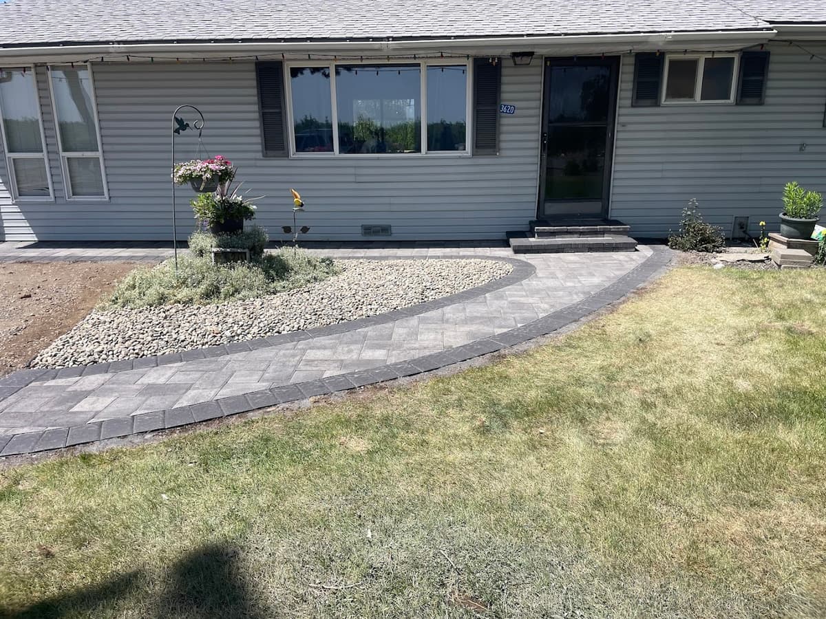 Joe's Yard Service thumbnail 4