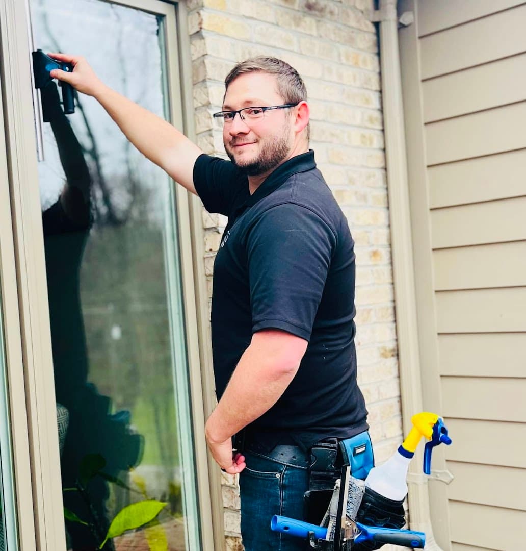 Skaggs Exterior thumbnail 4