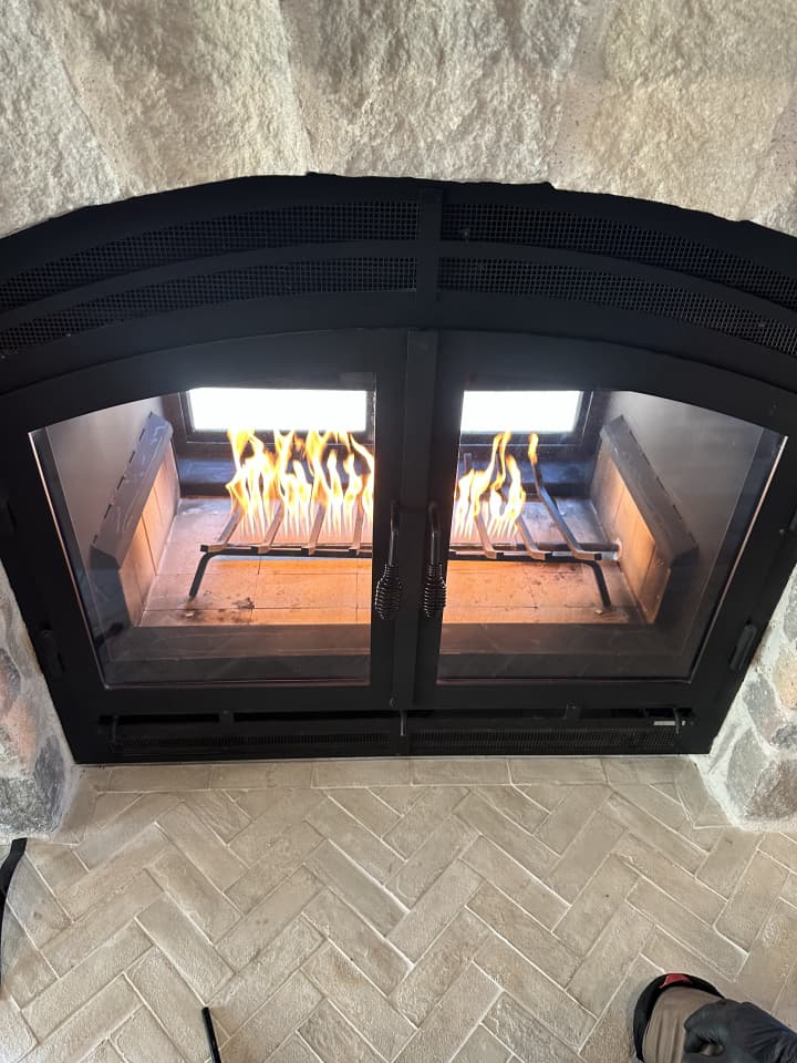 Fireplace 911 thumbnail 2