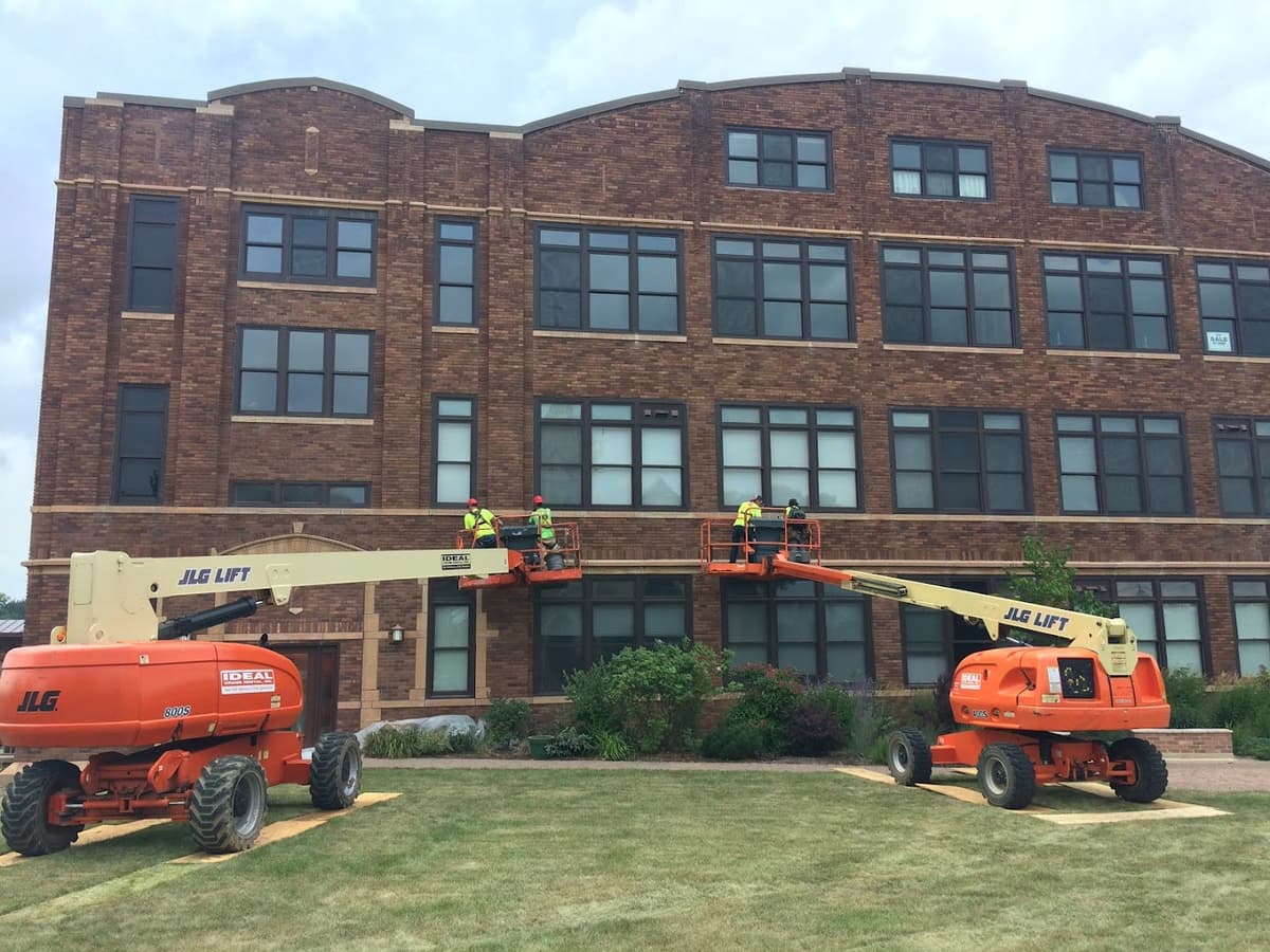 Mississippi Valley Masonry - Professional chimney cleaning, inspection and repair services in La Crosse, Wisconsin